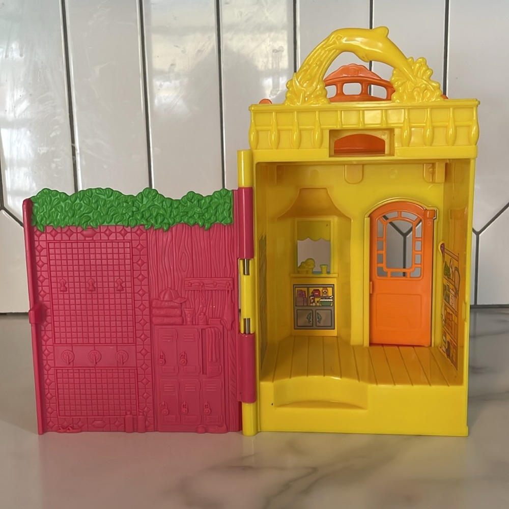 2004 Fisher Price Sweet Streets Village Dance Studio & Swimming Pool - Picture 8 of 10